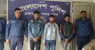 চুয়াডাঙ্গায় পুলিশের চেকপোস্টে ‘অশালীন ভাষা ও হুমকি’, ৩ যুবক আটক
